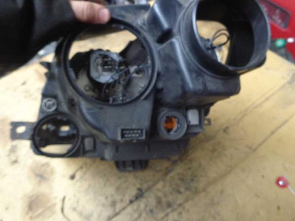 PHARE DROIT FIAT - Vue 4